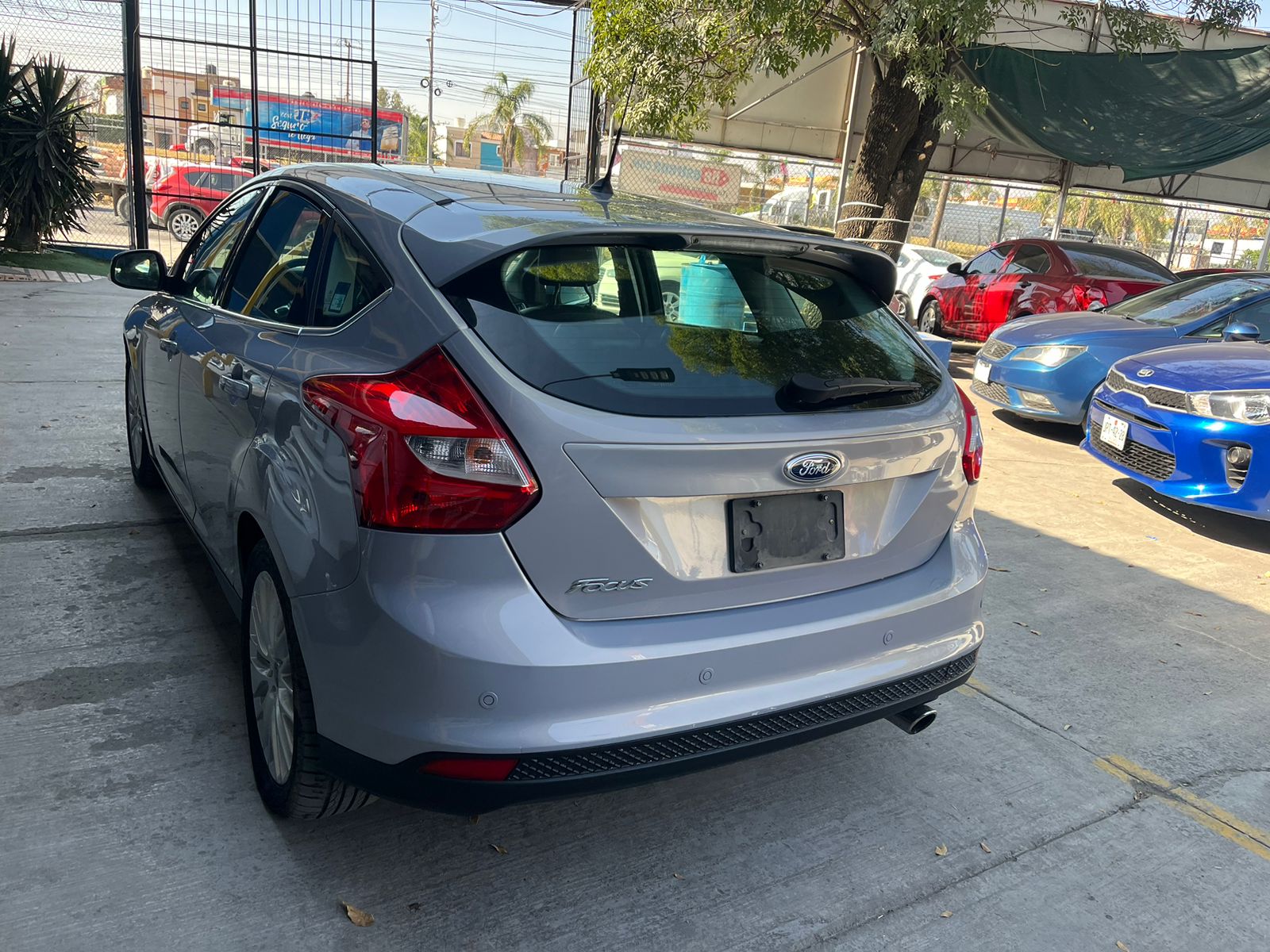 Ford Focus 2014 TITANIUM PLUS Automático GRIS
