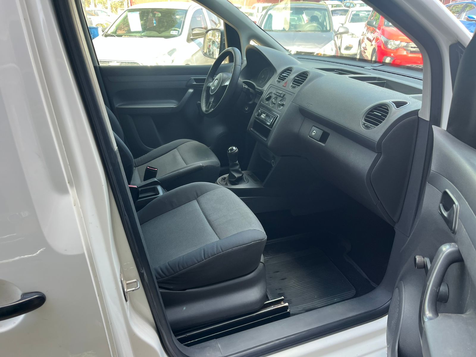 Volkswagen Caddy Maxi 2014 Manual blanco