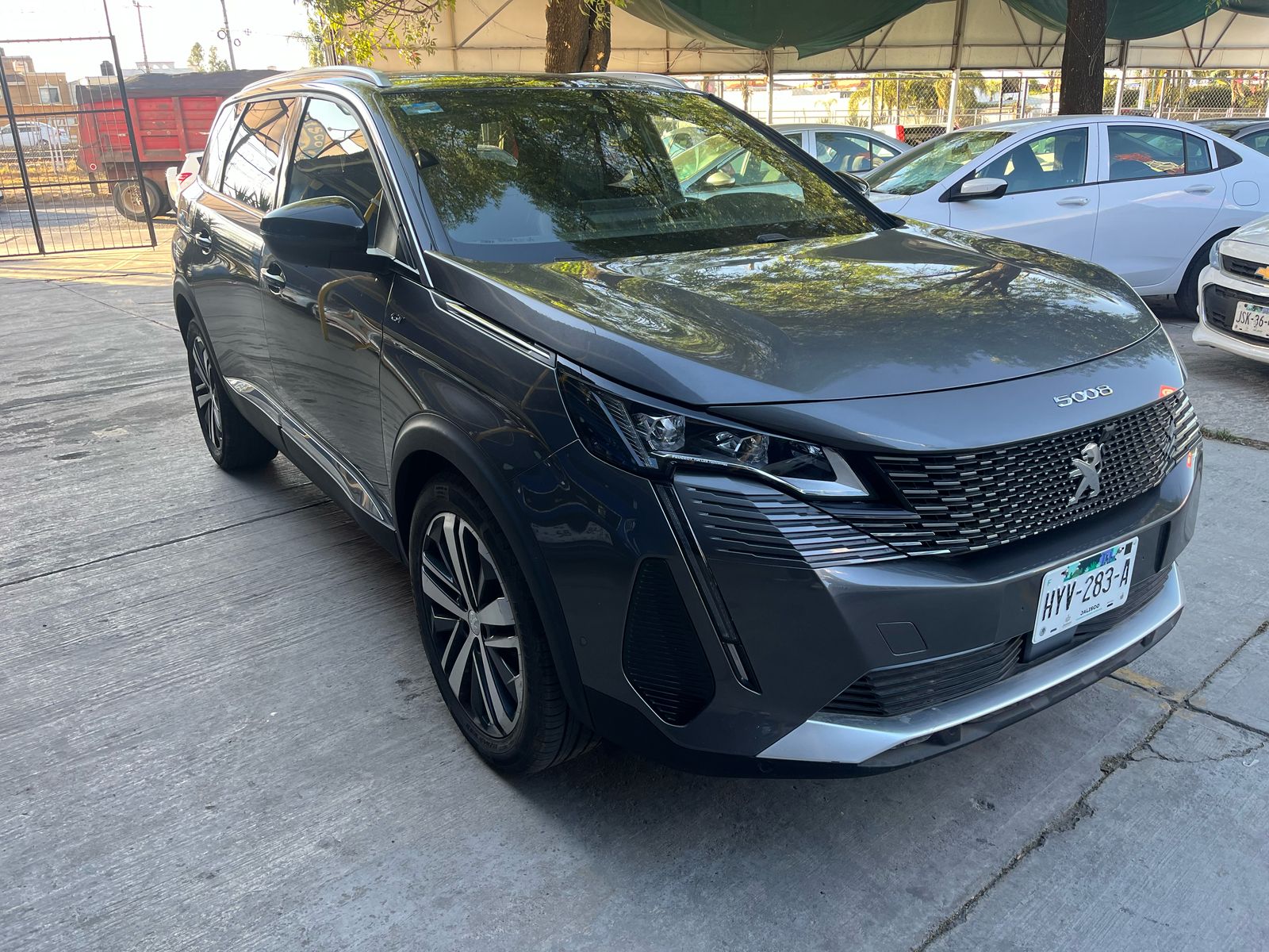 Peugeot 5008 2023 GT LINE Automático GRIS