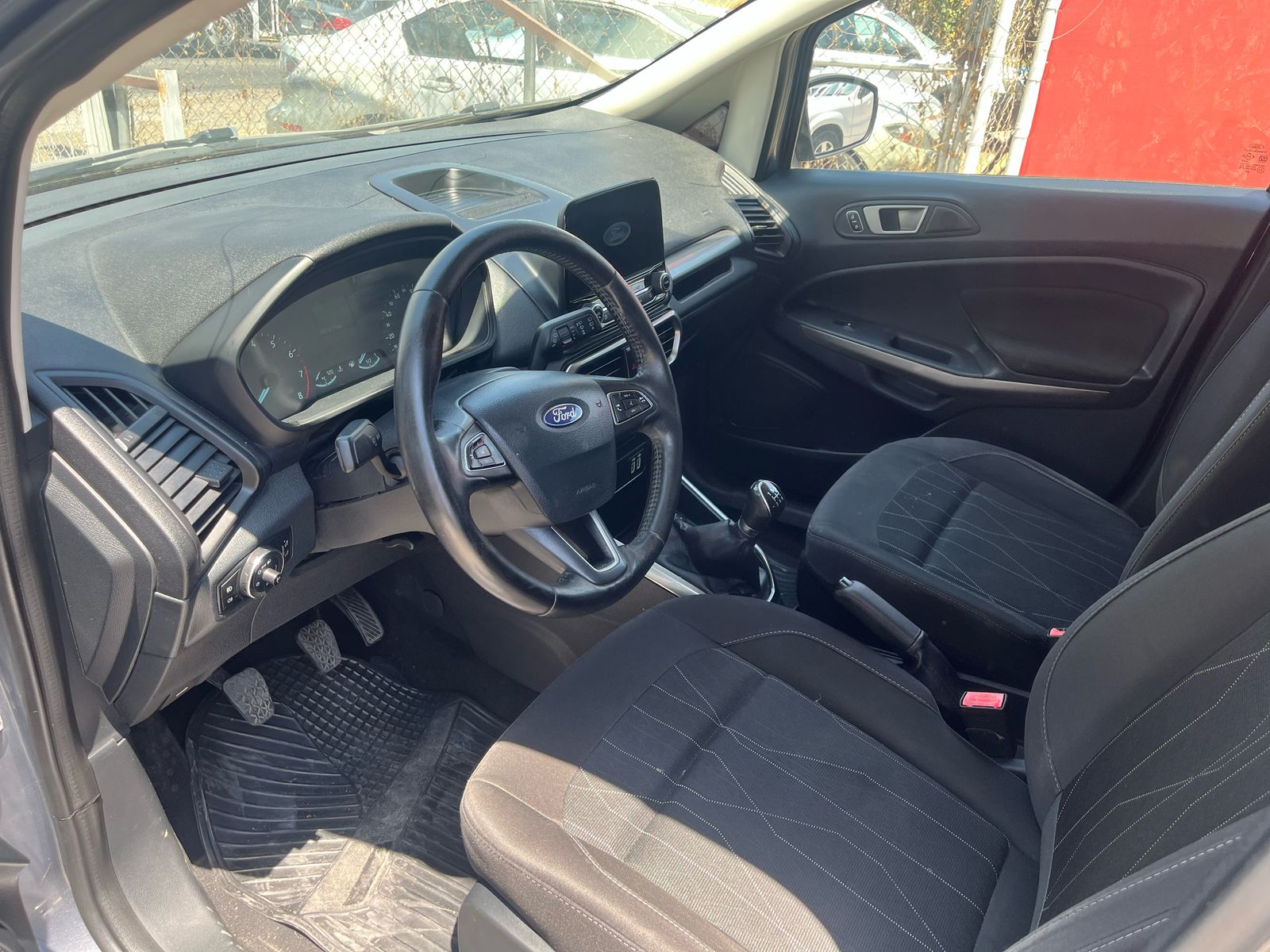 Ford EcoSport 2018 trend Manual gris