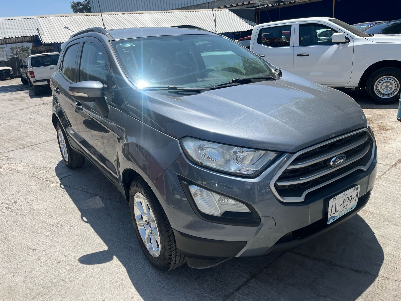 Ford EcoSport 2018 trend Manual gris