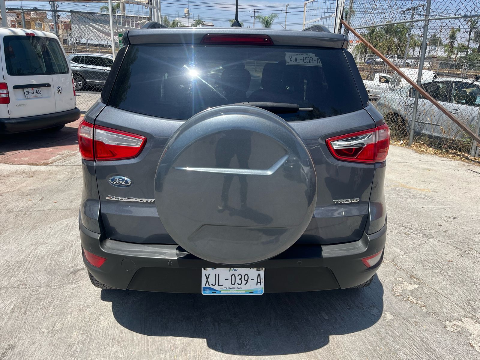 Ford EcoSport 2018 trend Manual gris