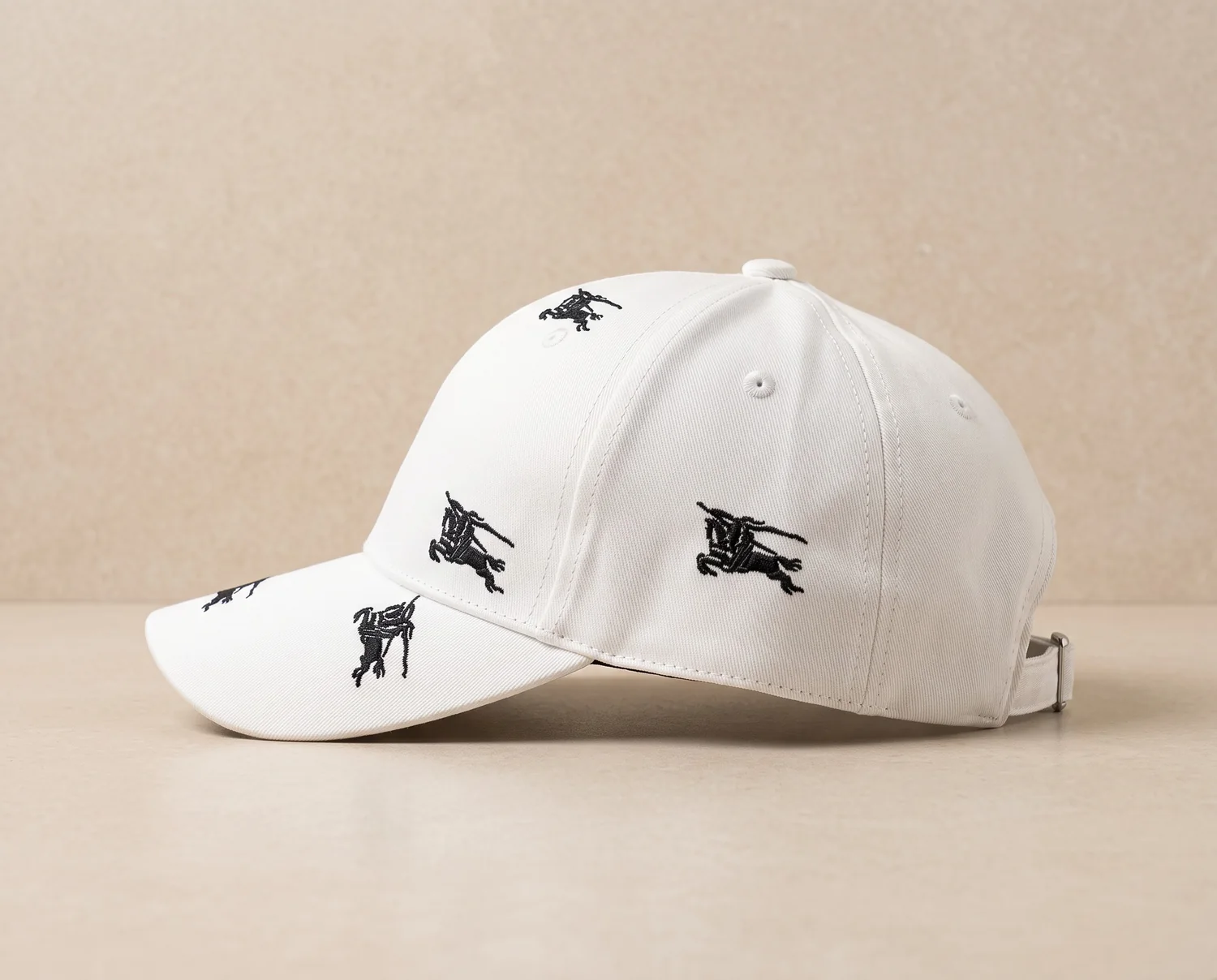 Gorra Burberry Marfil - vista lateral