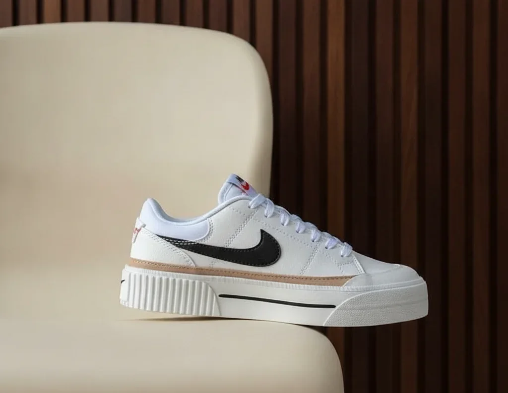 Nike Legacy Blanco - Beige