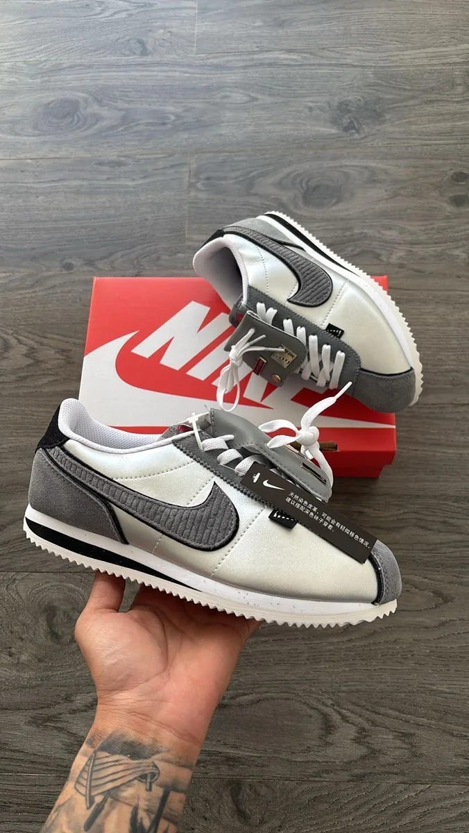 Nike P6000 Cortez - Gris