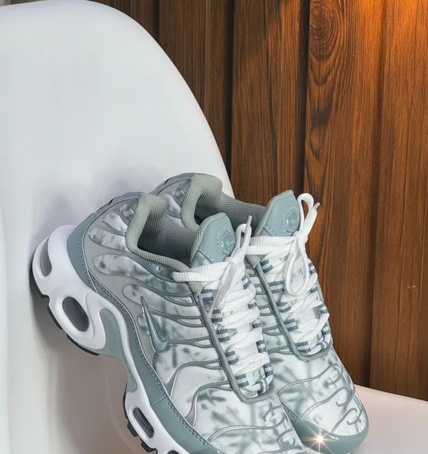 Nike TN Gris Estampado