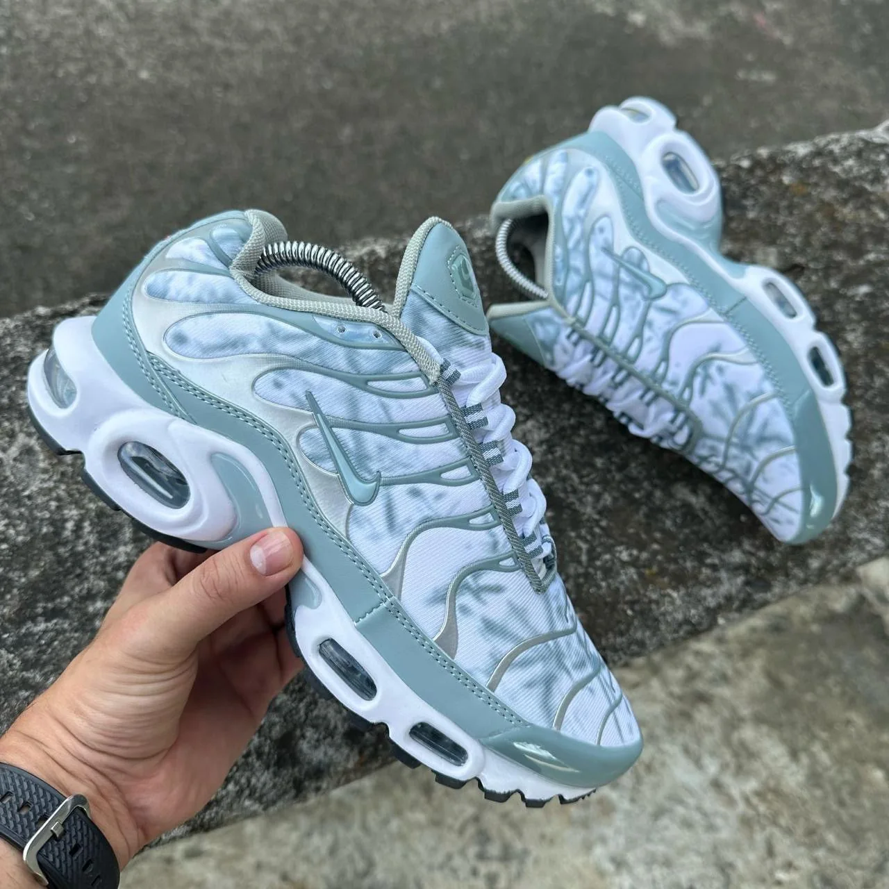 Nike TN Gris Estampado