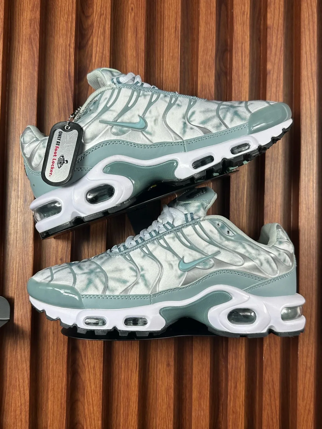 Nike TN Gris Estampado