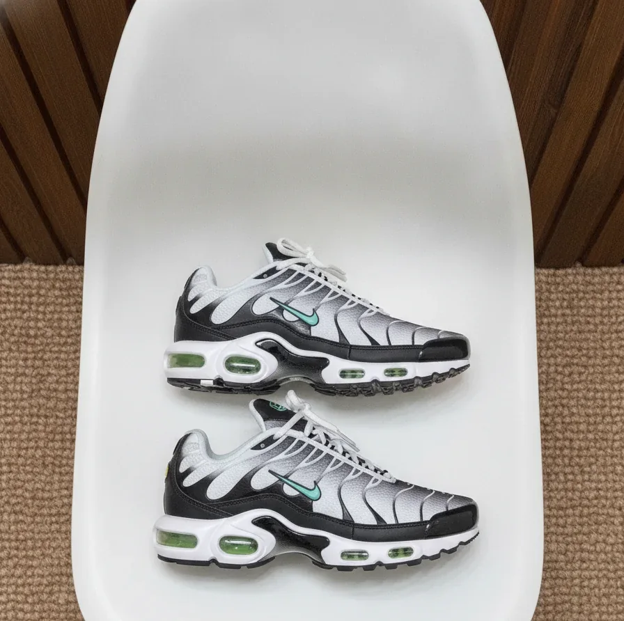 Nike TN Negro - Gris