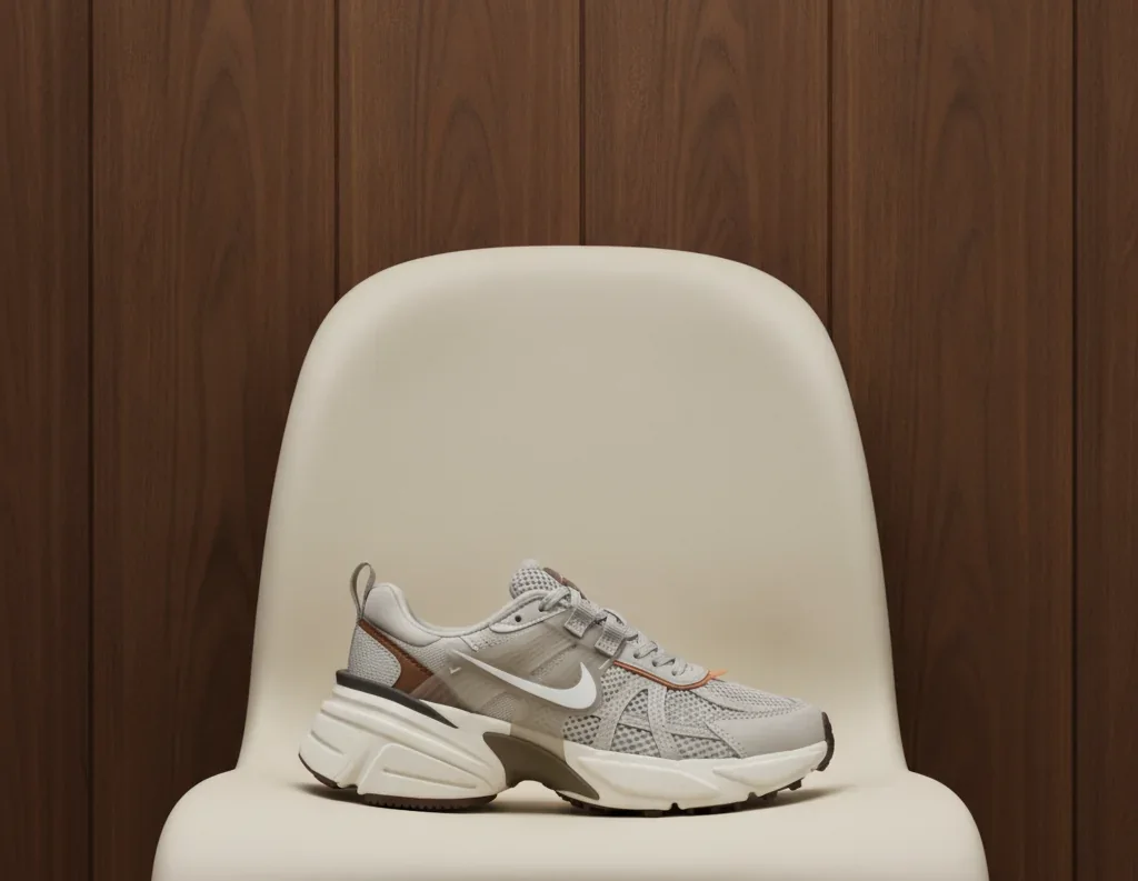 Nike V2K Run Beige