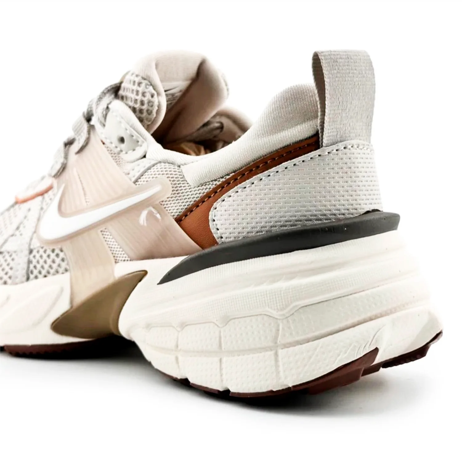 Nike V2K Run Beige