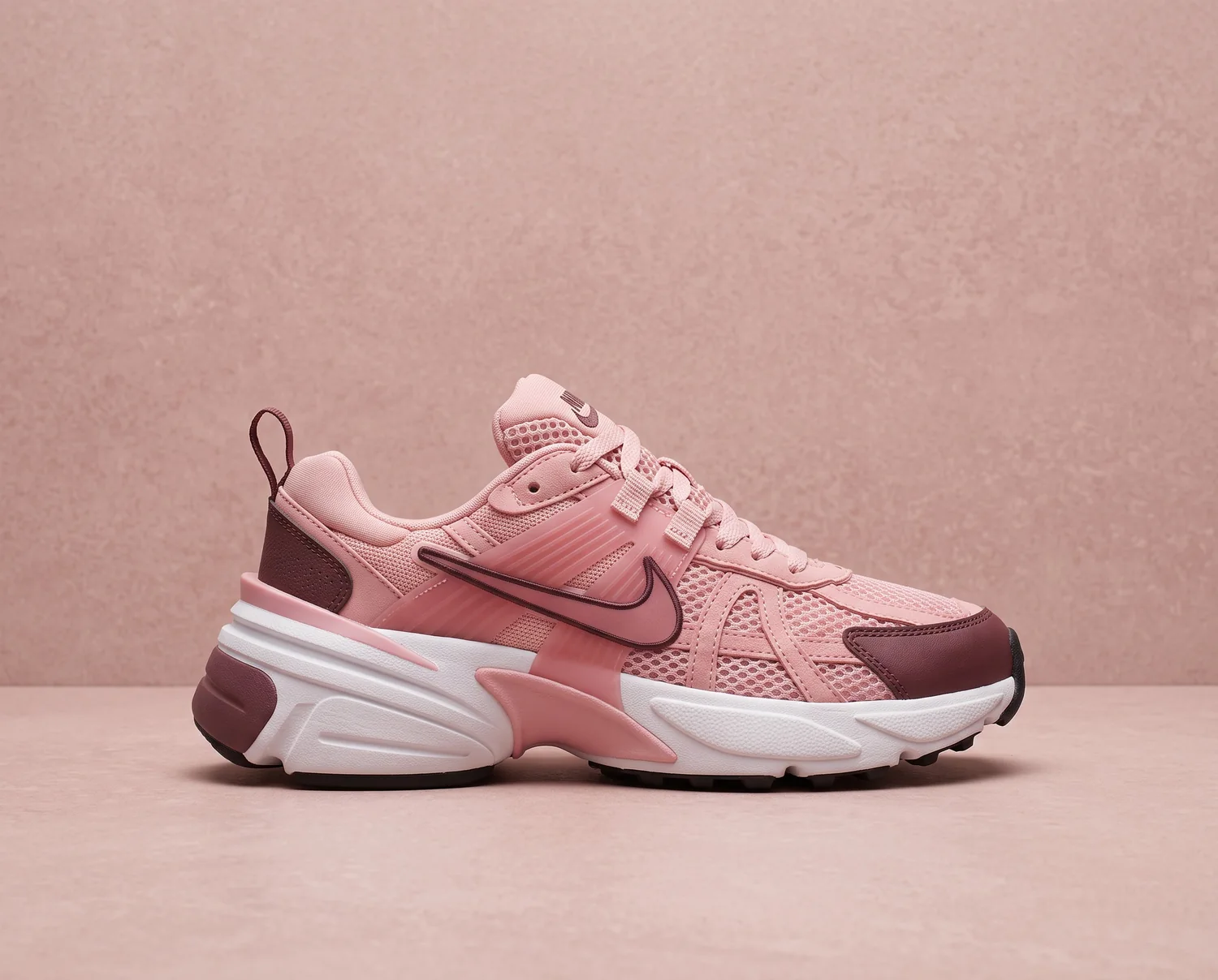 Nike V2K Run Rosado - vista lateral