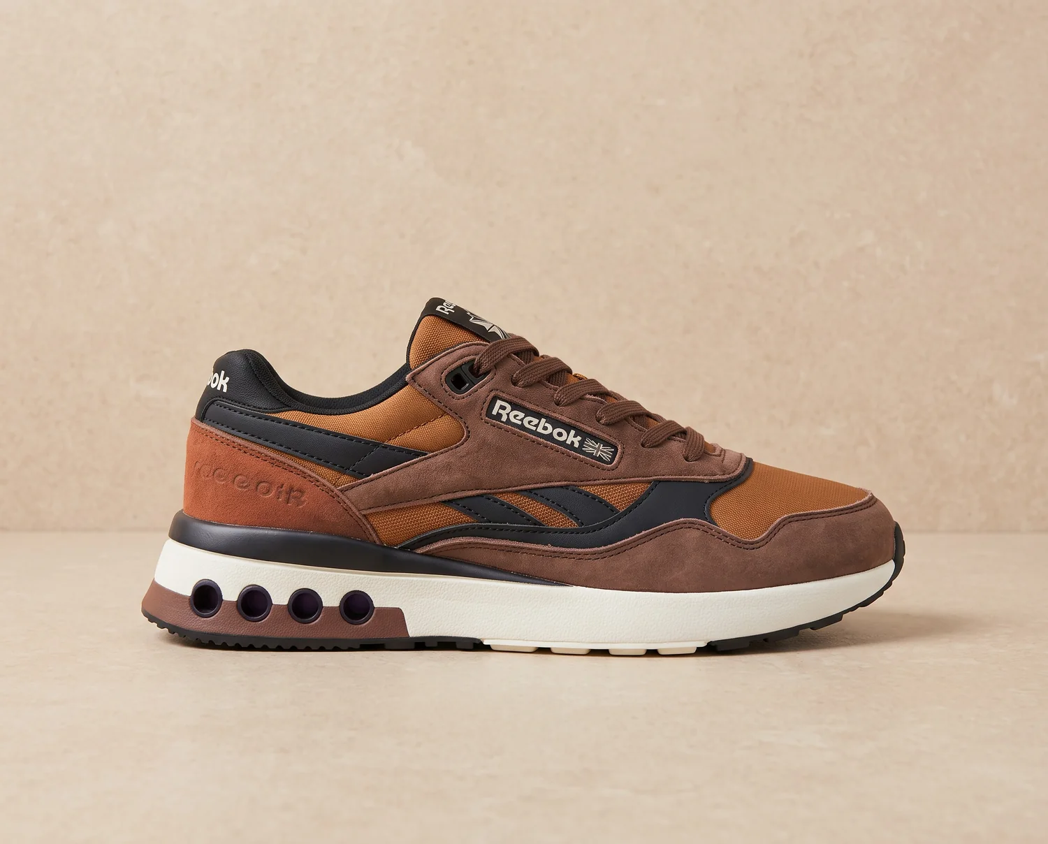Reebok Caballero Cafe