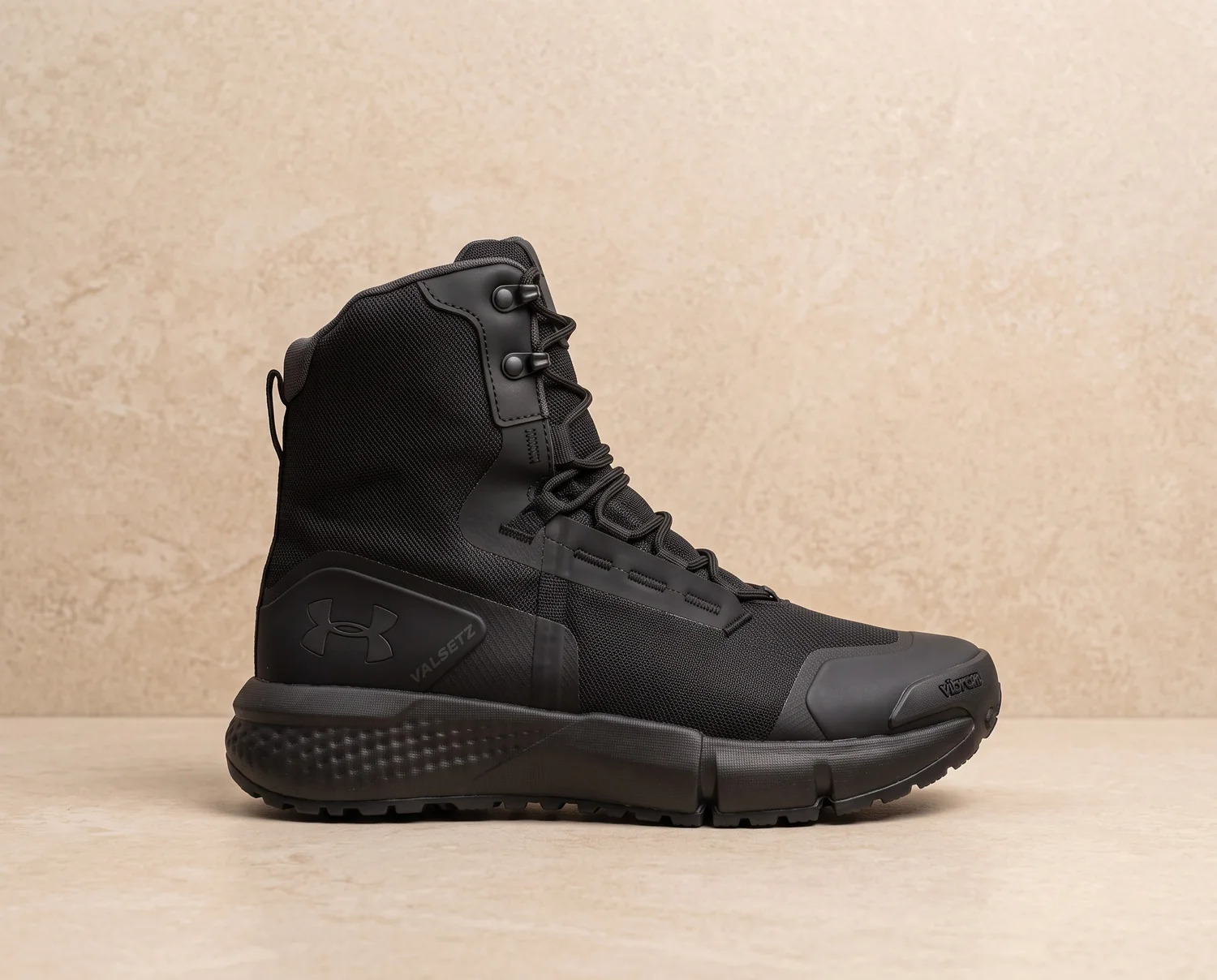 Under Armour Charged High - vista lateral