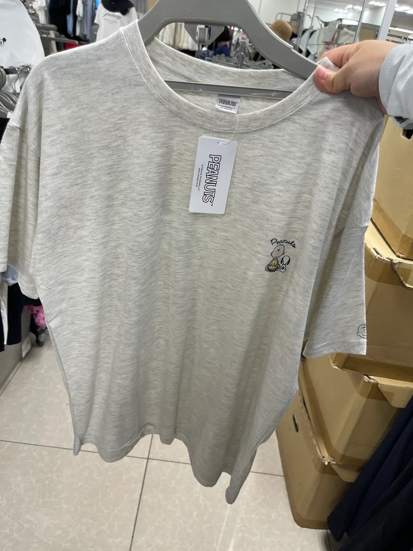 PEANUTS Charlie Brown 與 Snoopy 圖案短袖 T-shirt