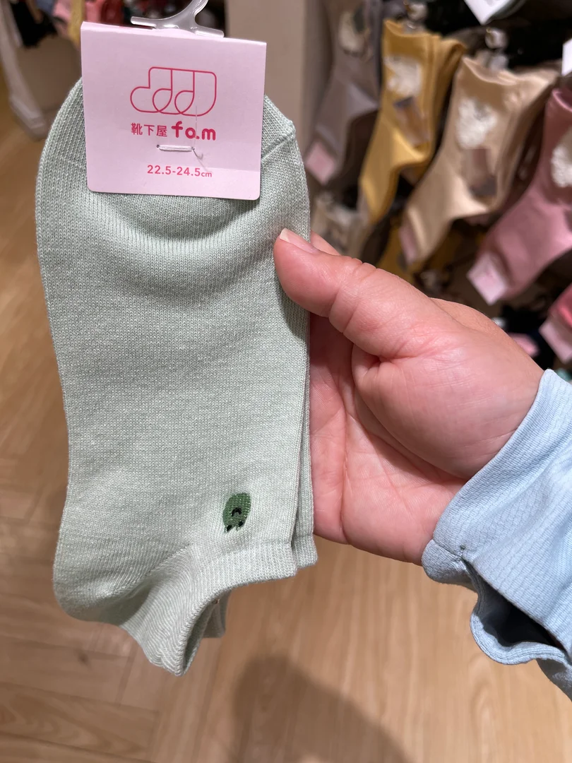 靴下屋 f.o.m 刺繡短襪