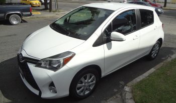 YARIS 2015 PREMIUM, MANUAL, AIRE, ELECTRICO, ESTEREO TOUCH, BLUETOOTH, IMPECABLE lleno