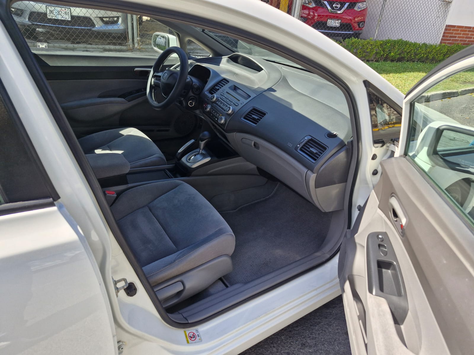 Honda Civic 2008 LX Automático Blanco