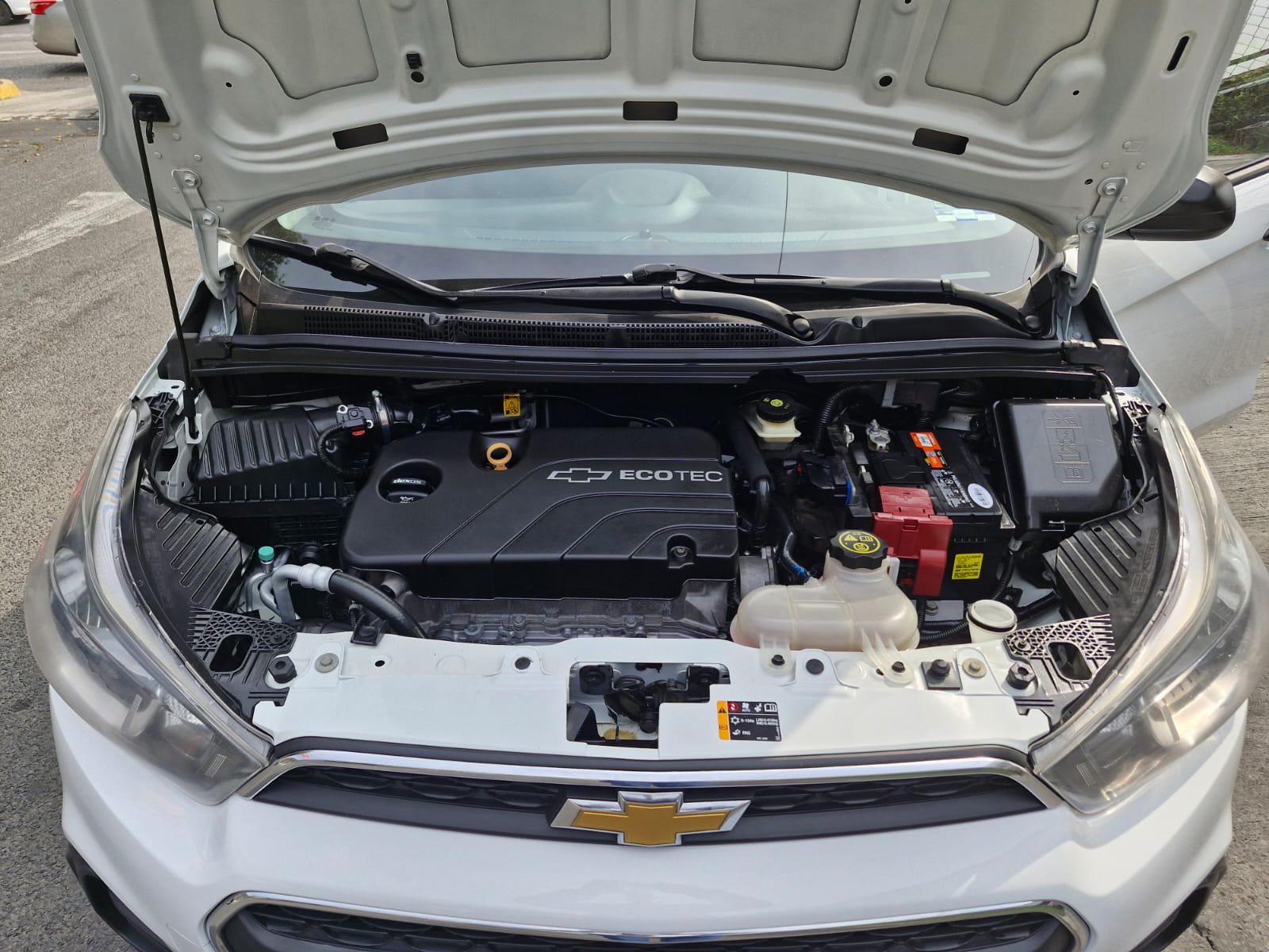 Chevrolet Spark 2016 LT PAQ. B NUEVA GENERACION Manual Blanco