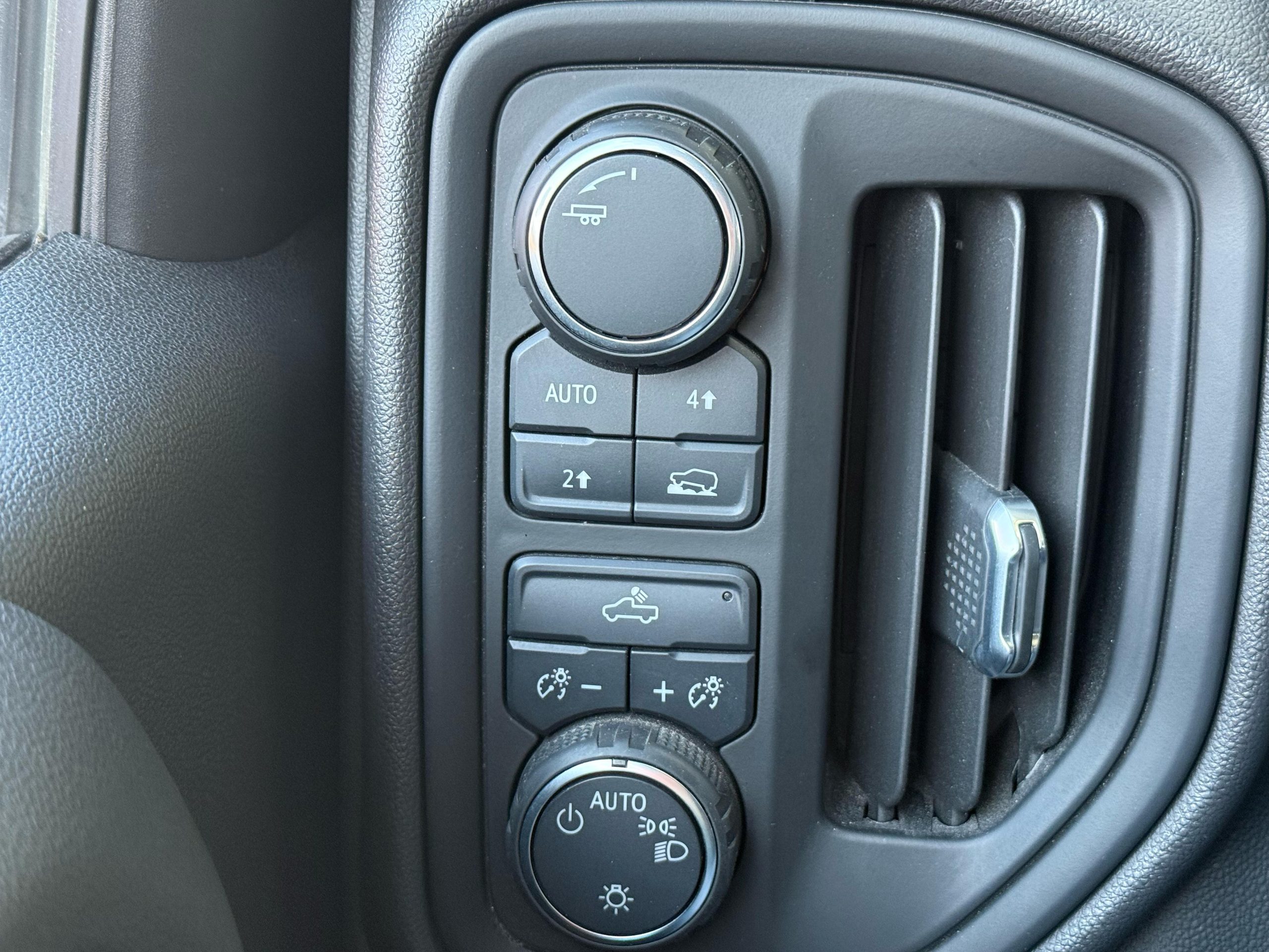 Chevrolet Silverado 2020 CREW CAB 4X4 PAQ F Automático Gris