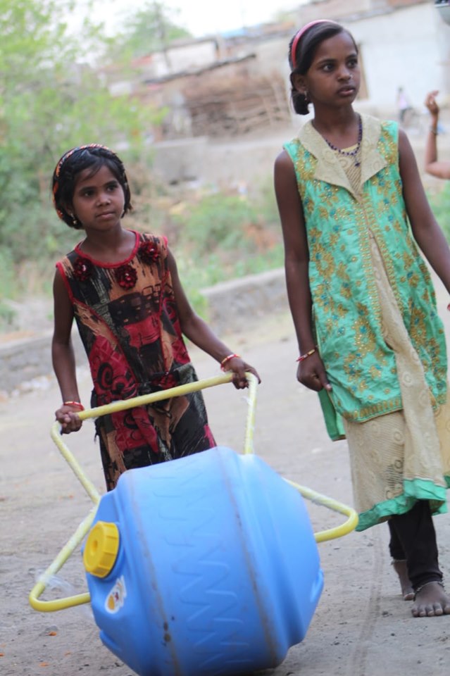 JOSHConnect Foundation Water Wheel Distribution to Families in Rural Maharashtra