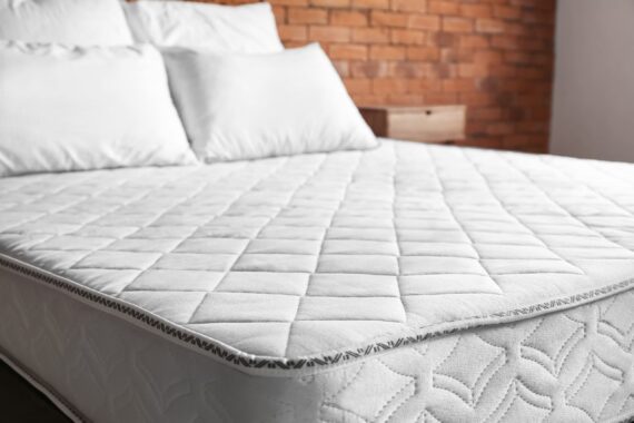 Outletsofadirect vous propose une sélection de matelas 2 personnes.