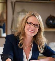Patti Callahan - Best selling fiction about the life of C.S. Lewis on the Joys of Binge Reading podcast with Jenny wheeler