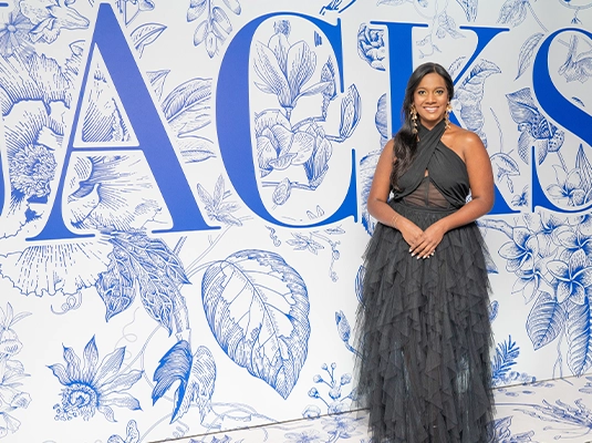 One women posing at the Jackson Health gala