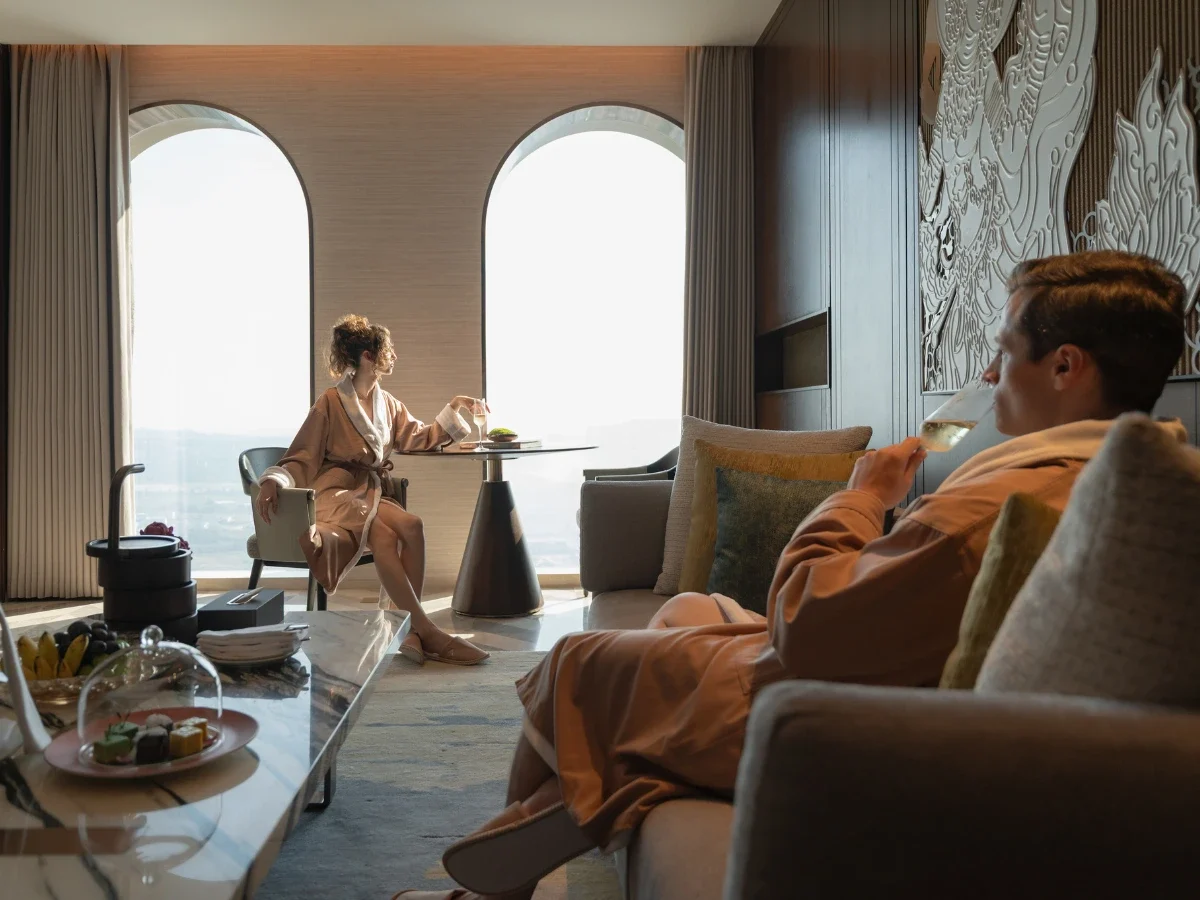 Book Direct & Save 10%