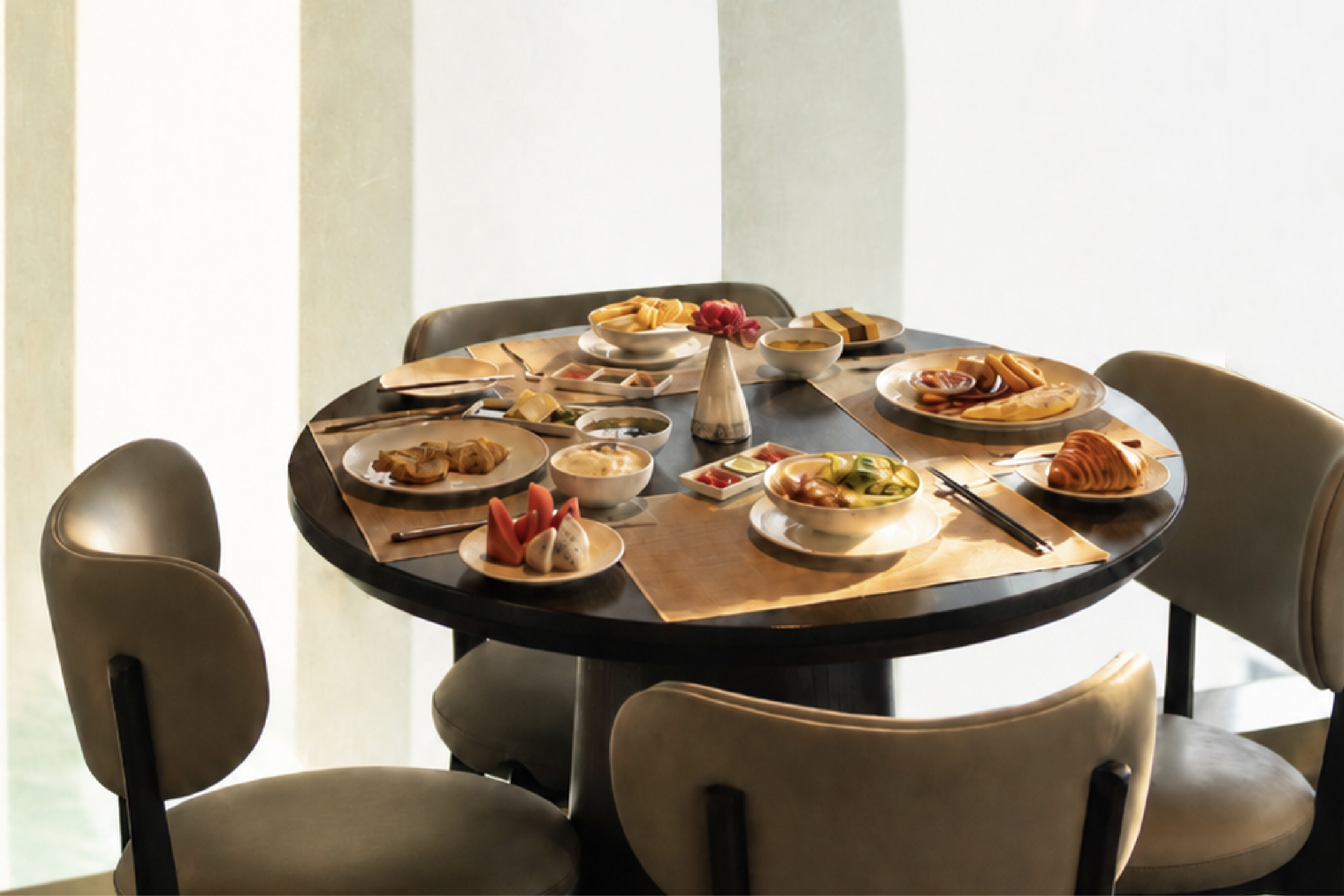 Set Breakfast Experience