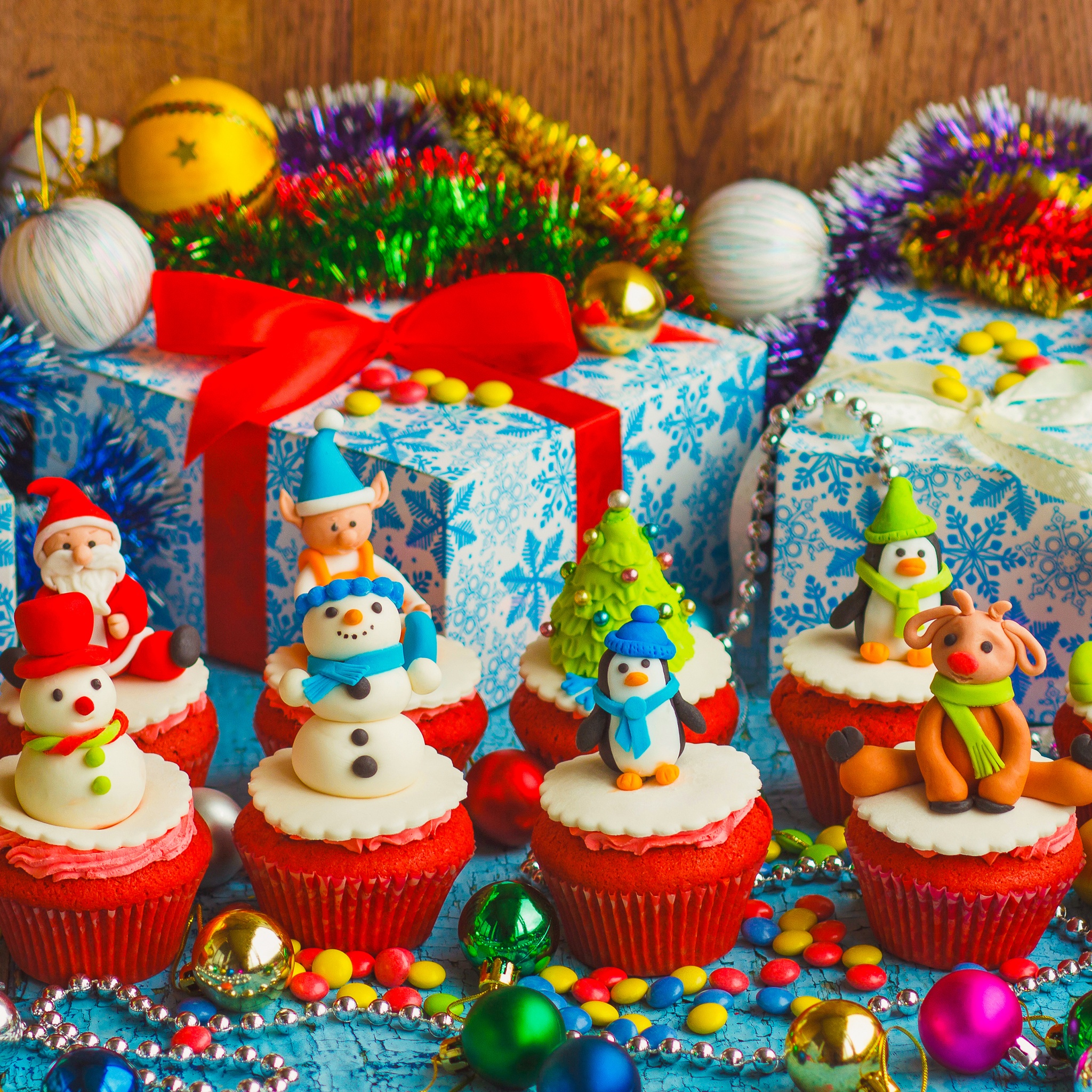Santa and Snowman Cup Cakes jigsaw puzzle by Gotiva