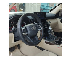 2022 Toyota Land Cruiser GXR 29000KM Gcc - Image 2