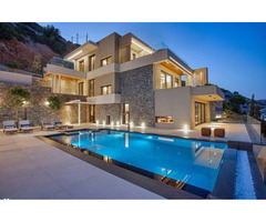 Experience luxury and peaceful living at affordable rates in Noida