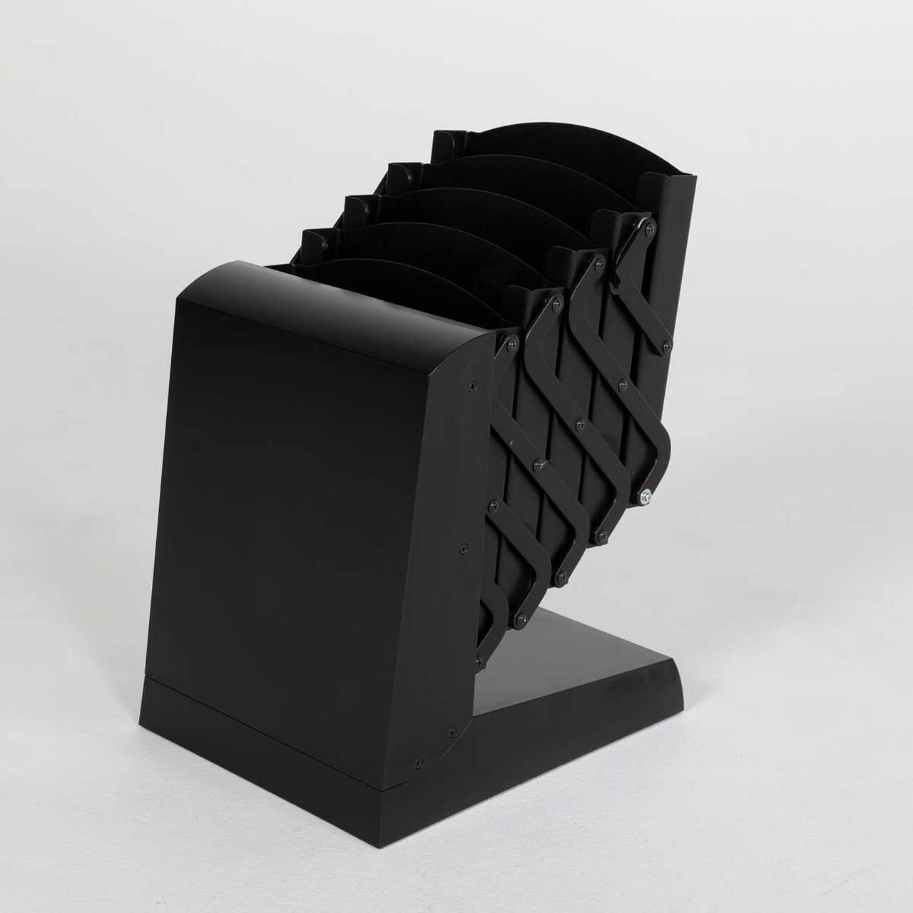 Stand/Suport zig zag pliabil PREMIUM, pentru expunere brosuri, pliante, reviste, cu 5 buzunare metalice, format A4 (210x297mm), negru.