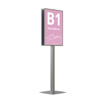 Info Board SL, stand pentru afișaj cu ramă click și picior din profil SL aluminiu B1 (700x1000mm) expunere dublă față.
