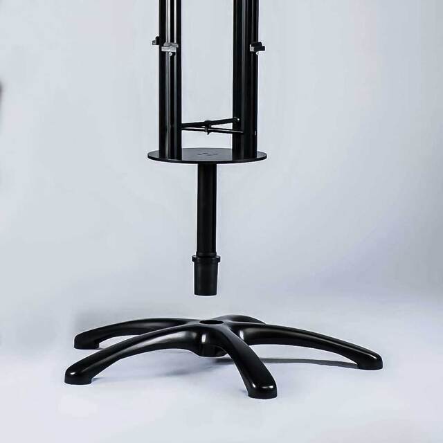 Stand Rotativ Negru, 360 grade, expunere broșuri, cu 20 buzunare format A4 (210x297 mm), Portret.