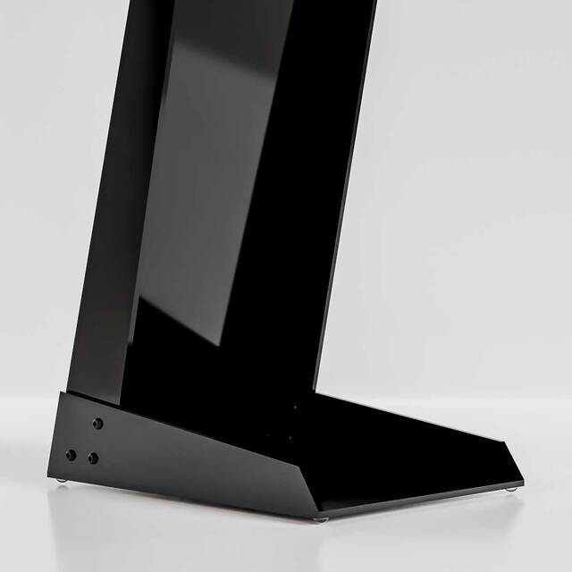 Stand afișaj PREMIUM pentru showroom-uri, negru, dimensiune 240x320x1070(H)mm, cu insert format A4( 210x297mm).