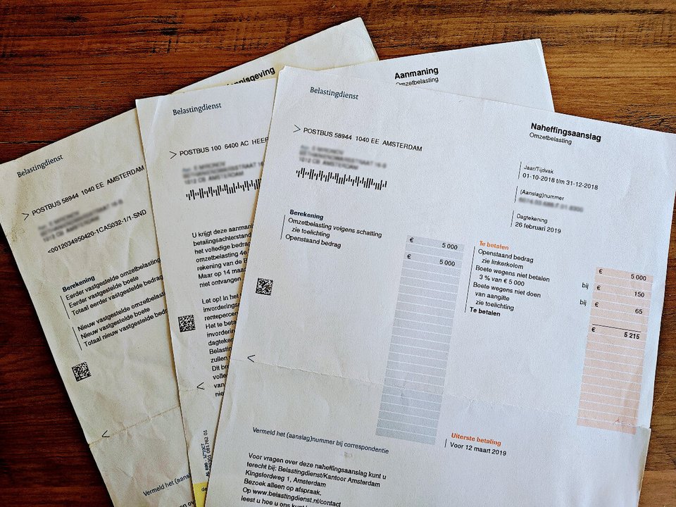 Фотография письма от налоговой службы Нидерландов.