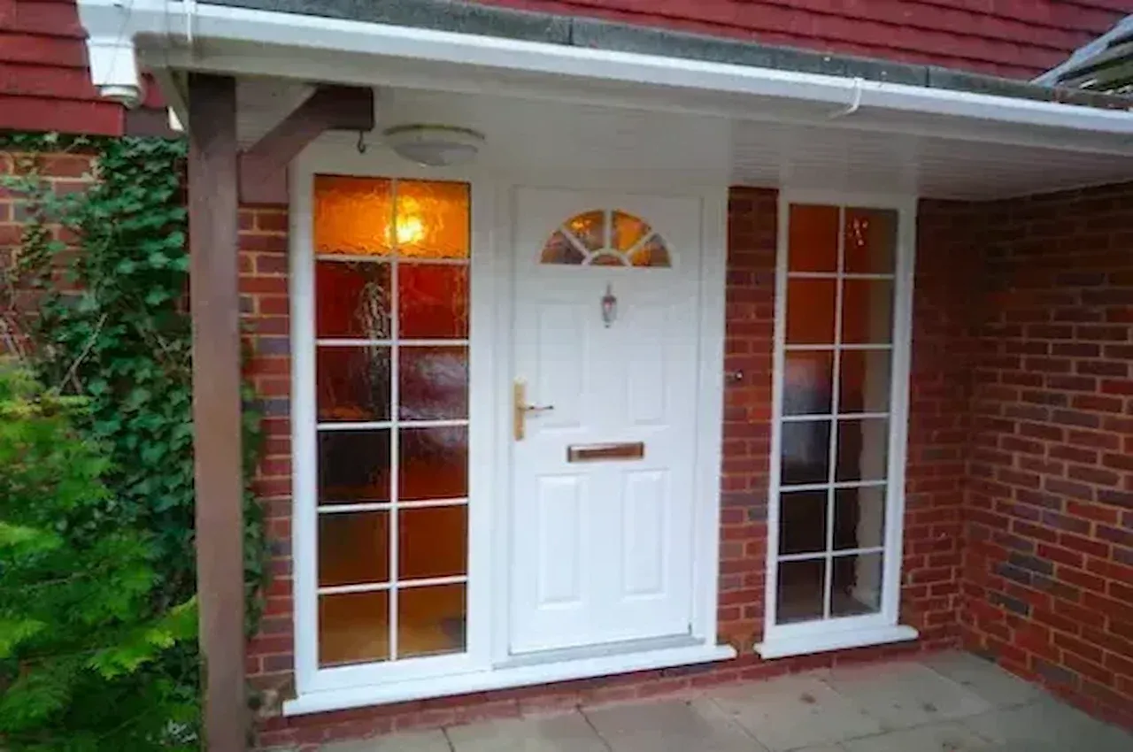 Pintu uPVC.webp