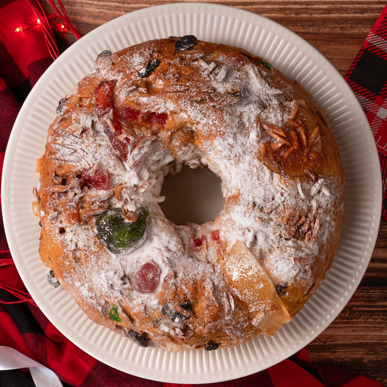 Typical Portuguese Fruit Cake Bolo Rainha Stock Photo 1866474802 |  Shutterstock