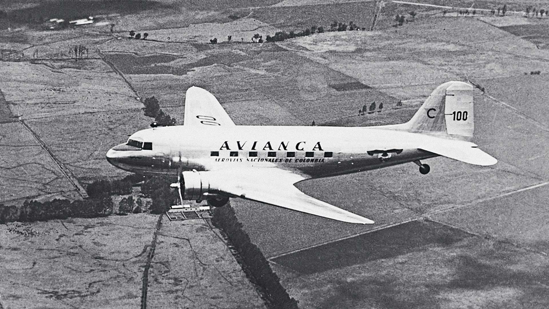 First international flights of SCADTA