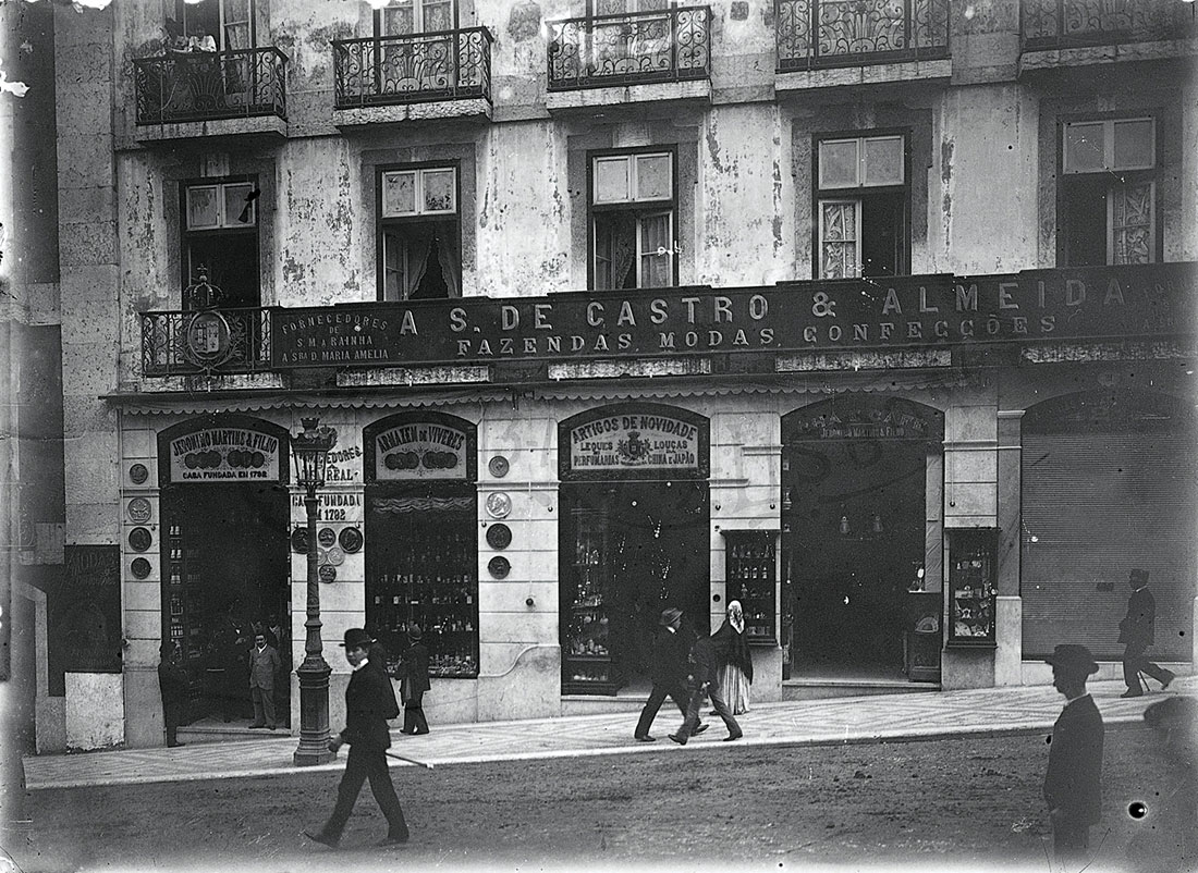 Old portrait of Castro & Almeida store