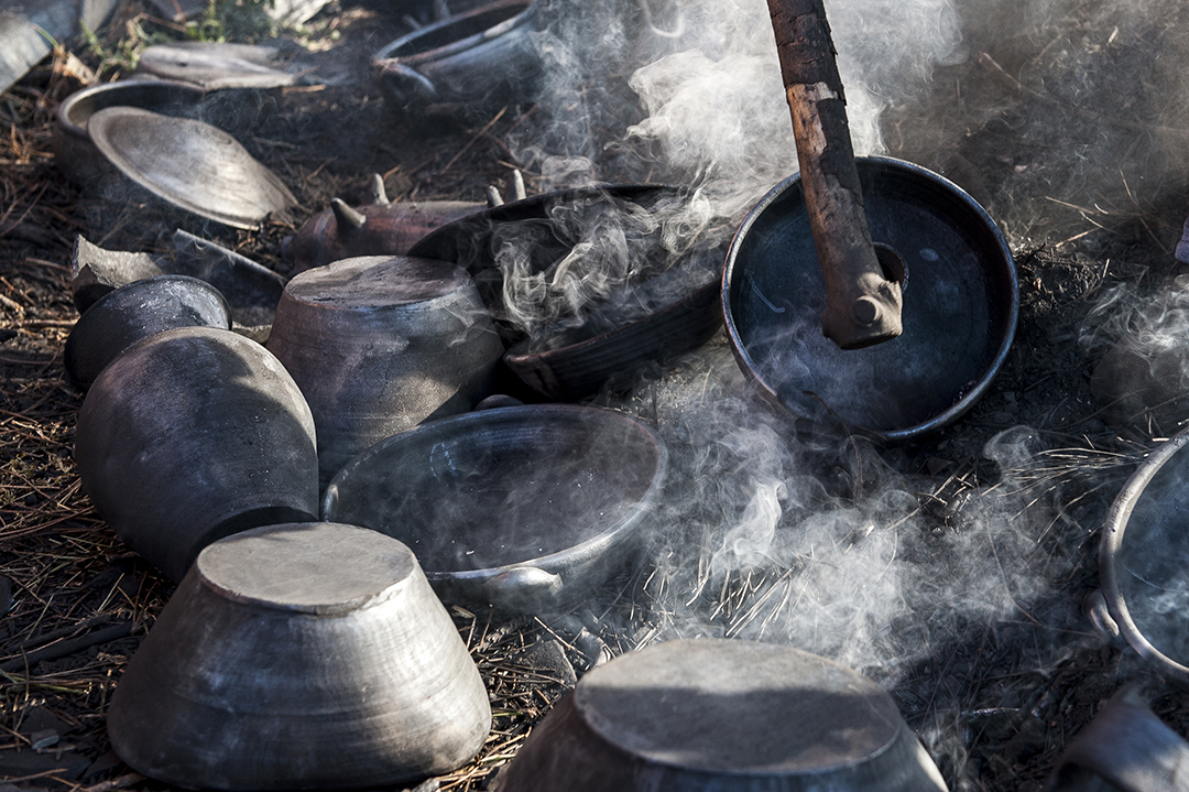 Bisarro's process of making pottery