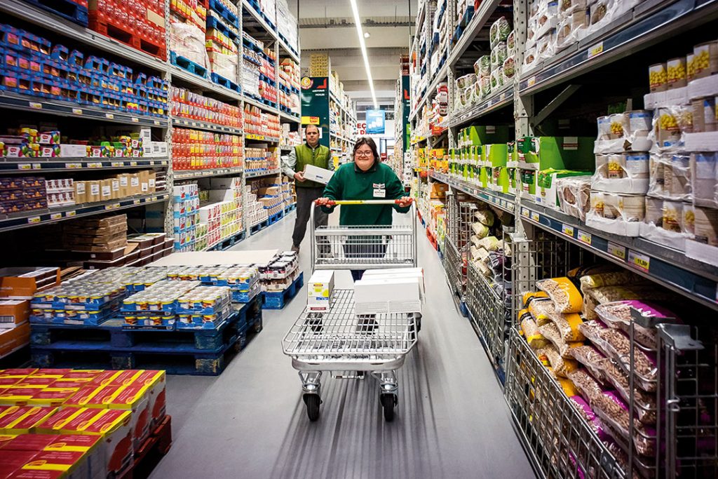 Woman working at the supermarket