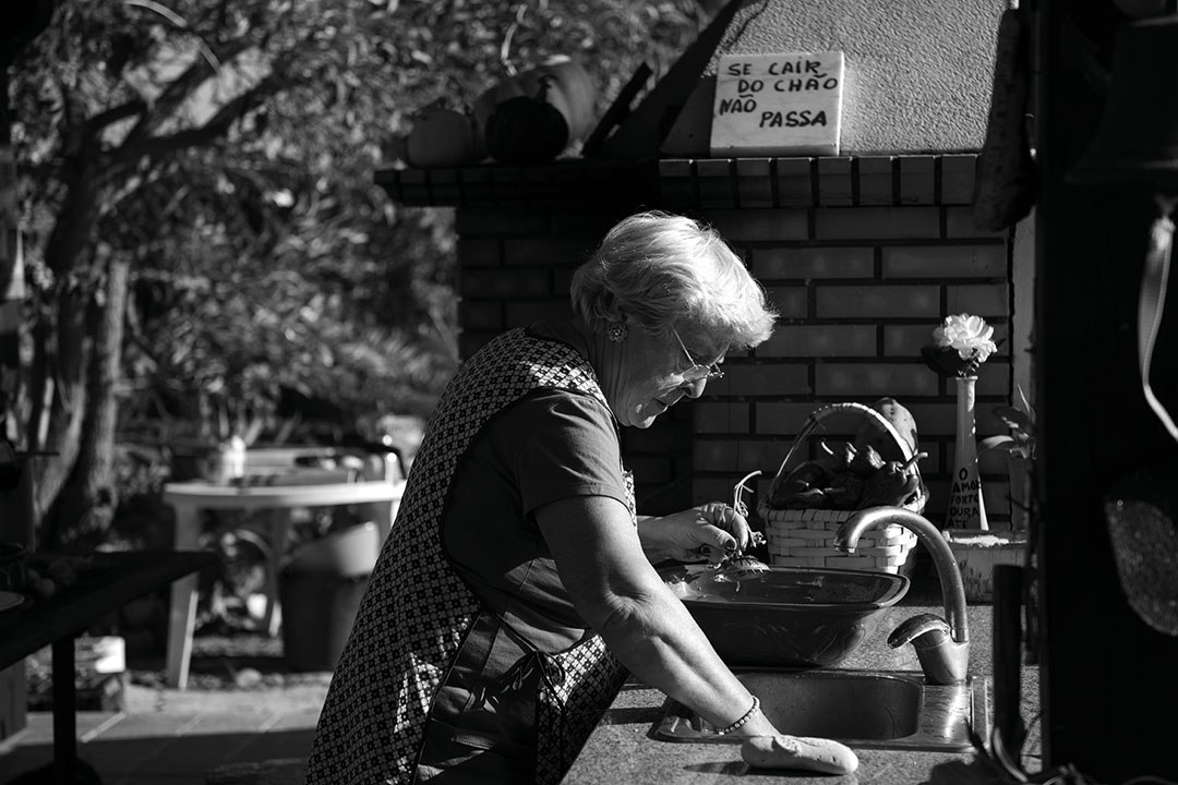 Black and white photography of Maria do Rosário