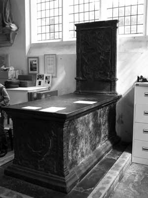 The tomb of Sir Thomas Audley juxtaposed with the Neville Brothers memorial (above and to left), in St Mary’s Church, Saffron Walden (Photograph: Howard Williams, 2008).