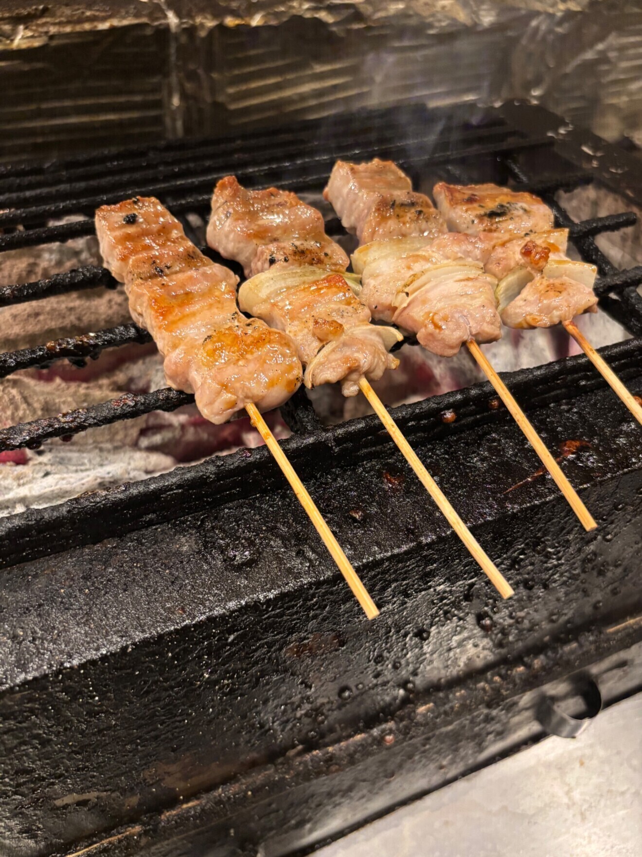焼き鳥屋ホールスタッフ募集中です！【大阪市北区】