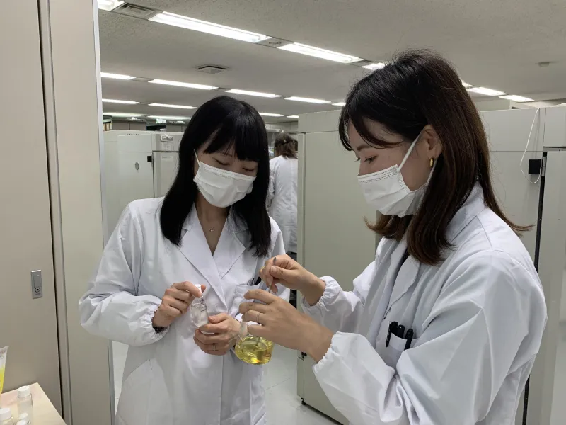 ナリス化粧品_働き方_1