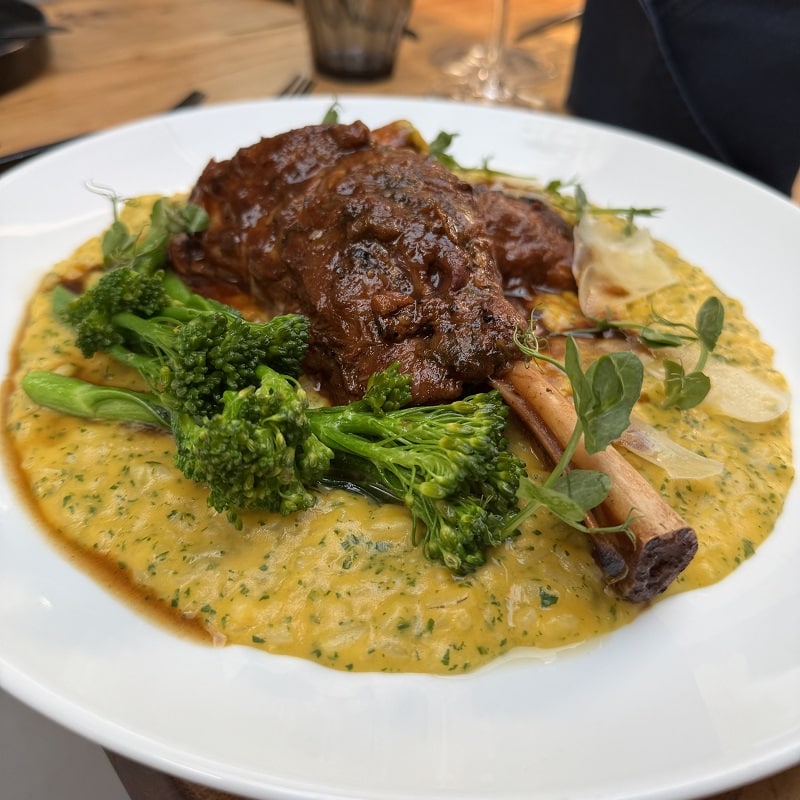 Vivari hotel and spa brambles restaurant cuisine