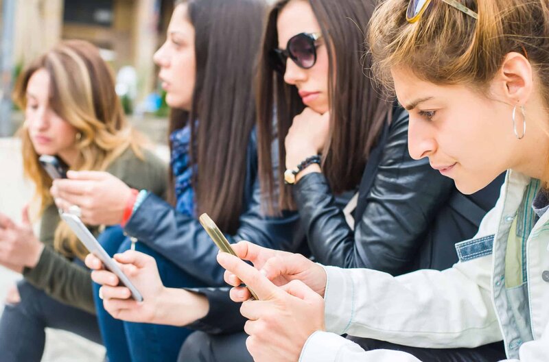 Magyar kutatás helyezte új megközelítésbe az okostelefon-függőség okait